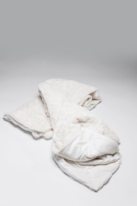 KARE Decke Fur White 150x200cm 60284