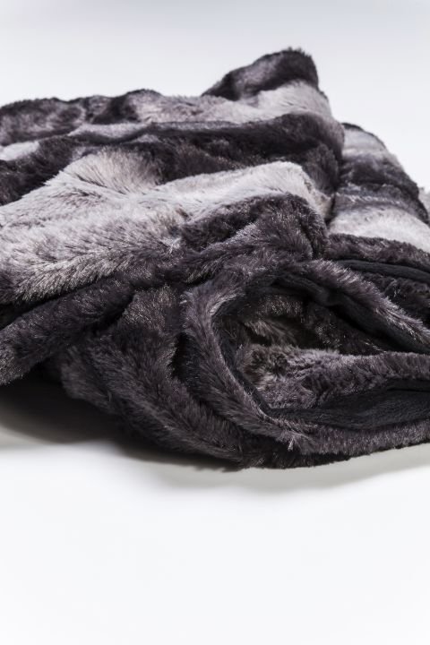 KARE Decke Fur Square Mix 60286